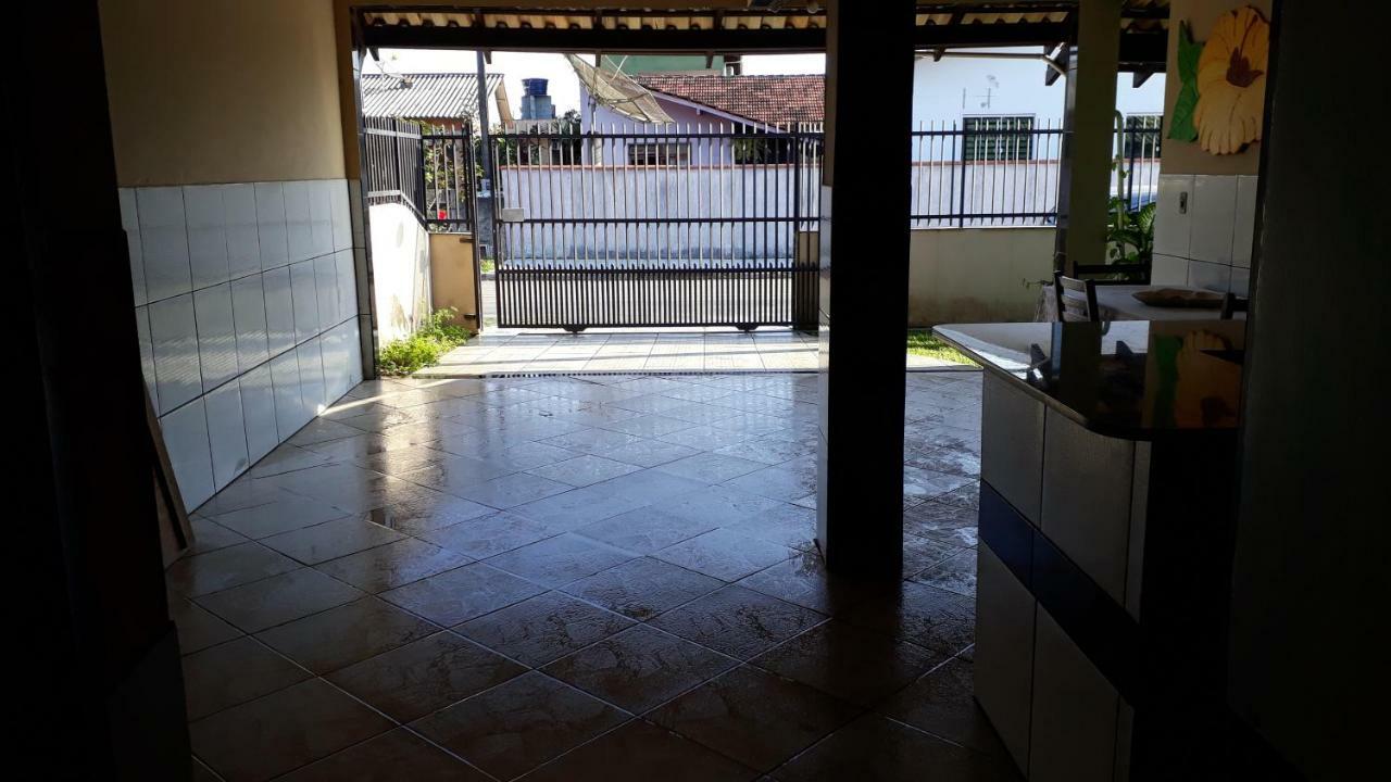 Casa Praia Piçarras Eksteriør billede